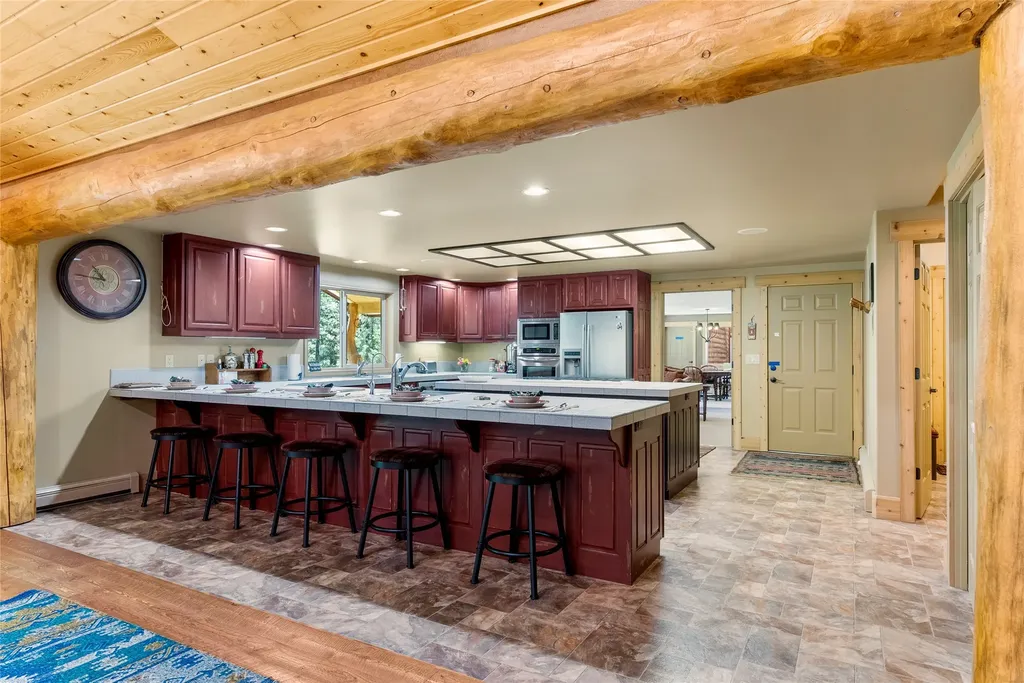 594 Bunkhouse Road Darby MT 59829