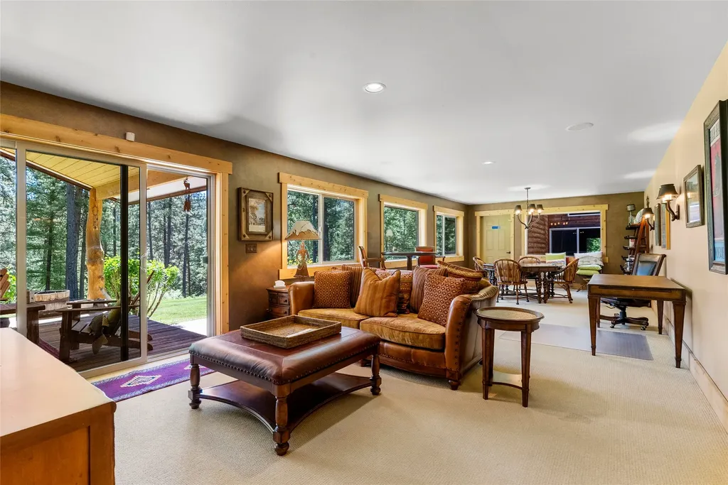 594 Bunkhouse Road Darby MT 59829