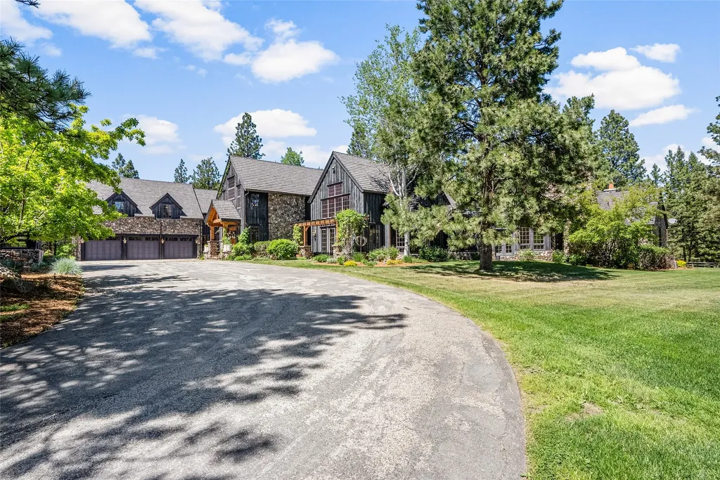 594 Bunkhouse Road Darby MT 59829