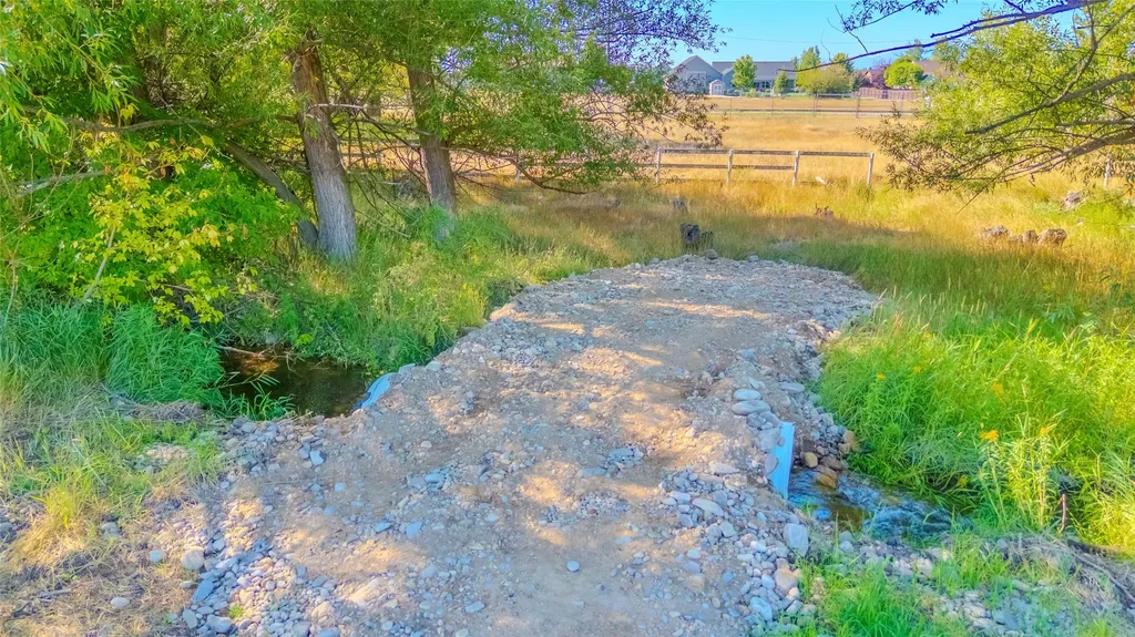 Nhn Mystic River Road Stevensville MT 59870