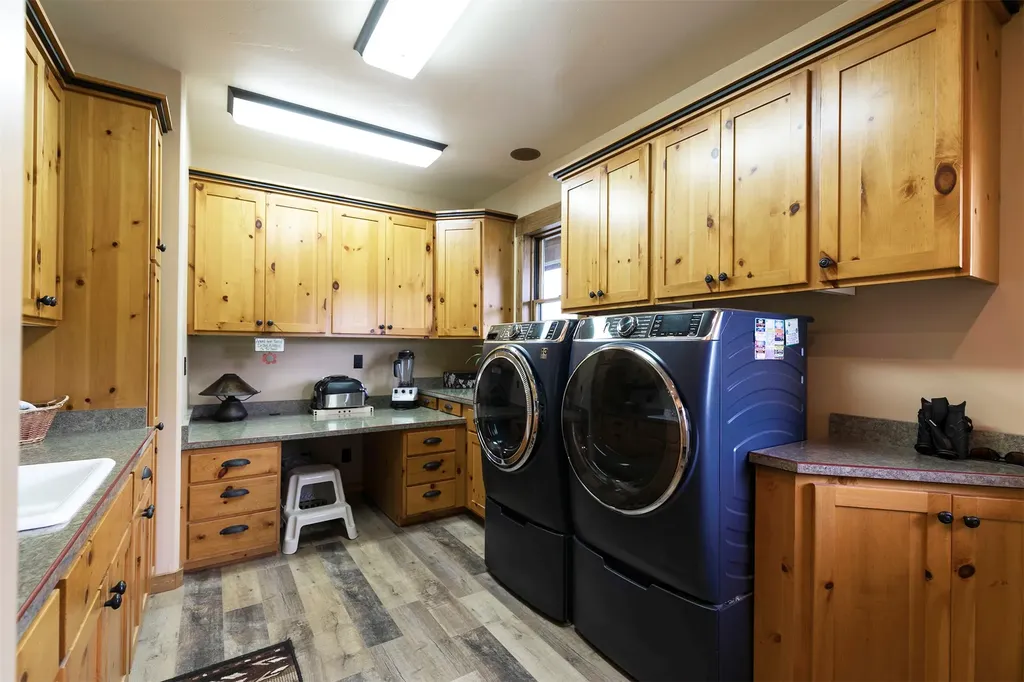 711 Middle Burnt Fork Road Stevensville MT 59870