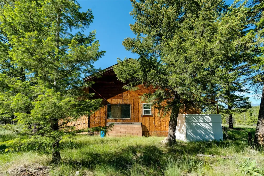 747 Grand View Drive Rexford MT 59930