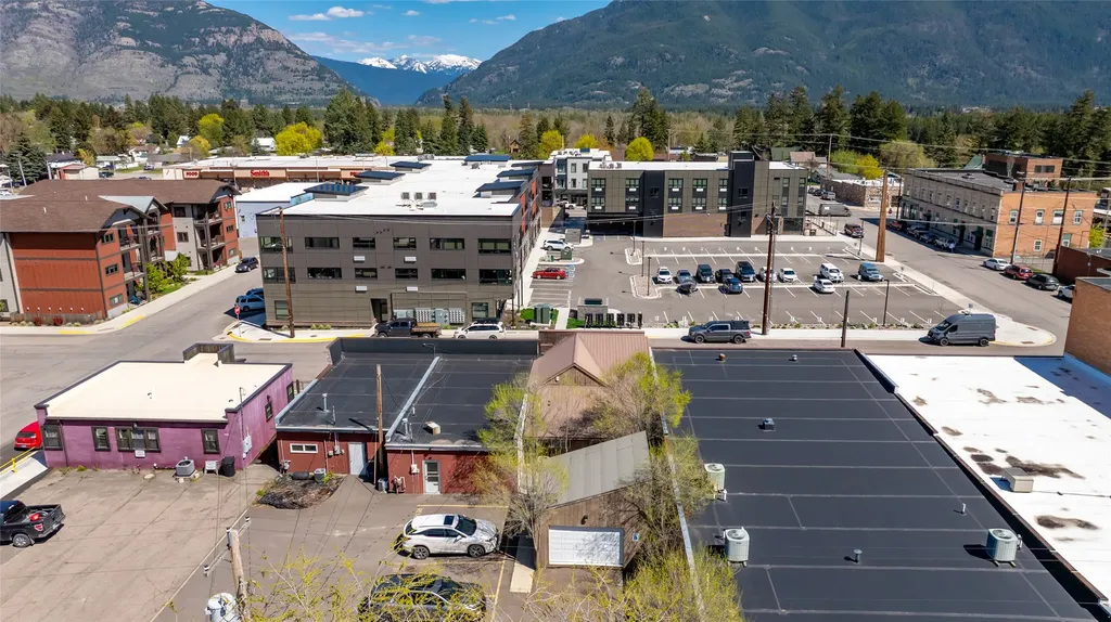 520 1st Avenue W Columbia Falls MT 59912