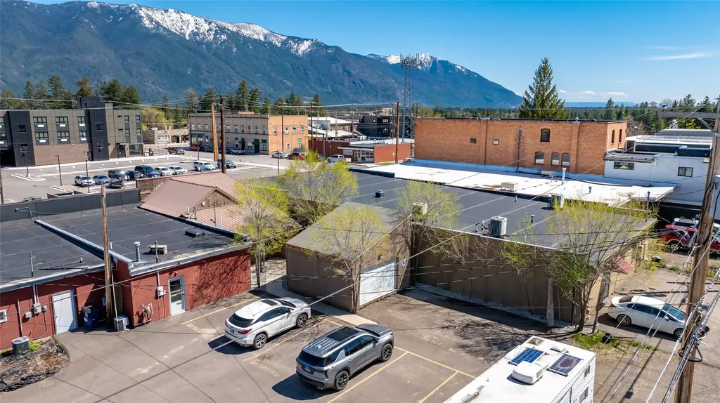 520 1st Avenue W Columbia Falls MT 59912