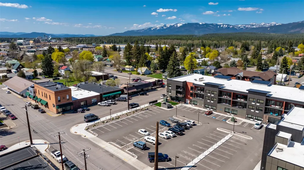 520 1st Avenue W Columbia Falls MT 59912
