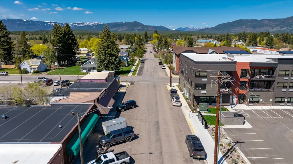 520 1st Avenue W Columbia Falls MT 59912