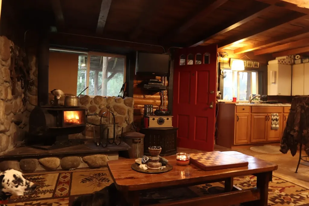 127 Lonely Moose Lane Alberton MT 59820