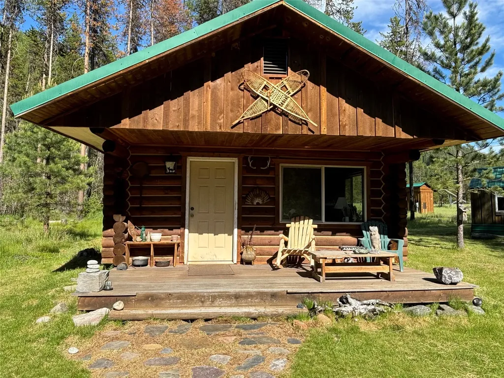 127 Lonely Moose Lane Alberton MT 59820