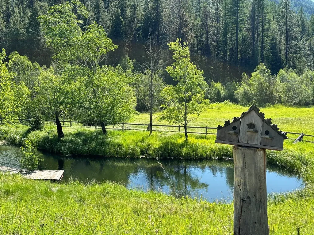 127 Lonely Moose Lane Alberton MT 59820