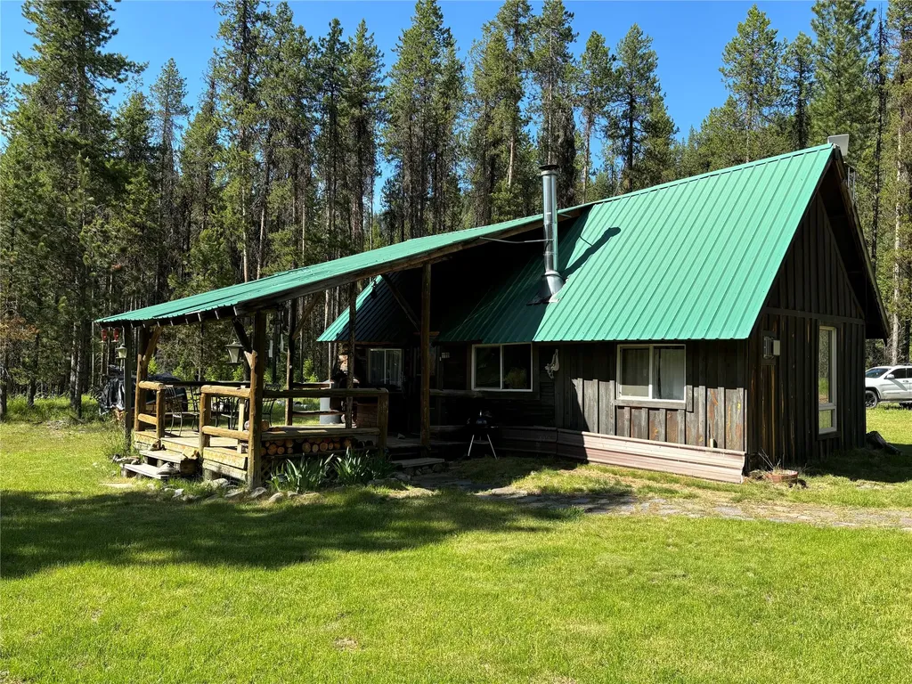 127 Lonely Moose Lane Alberton MT 59820