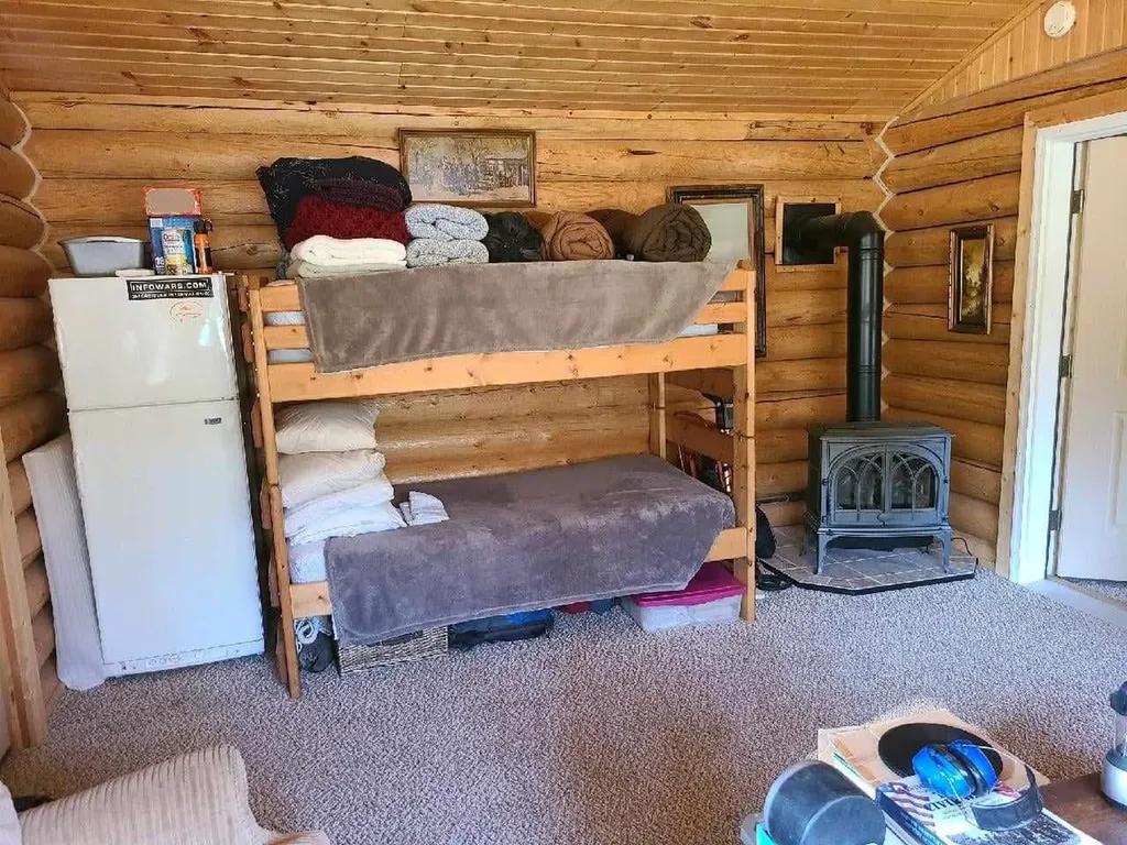 127 Lonely Moose Lane Alberton MT 59820