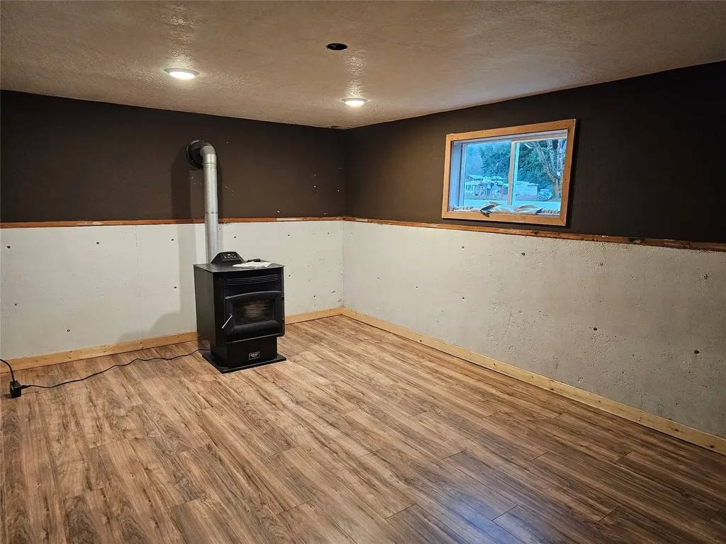 83 Indian Head Road Libby MT 59923