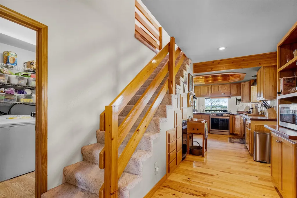 1892 Sutherland Lane Corvallis MT 59828