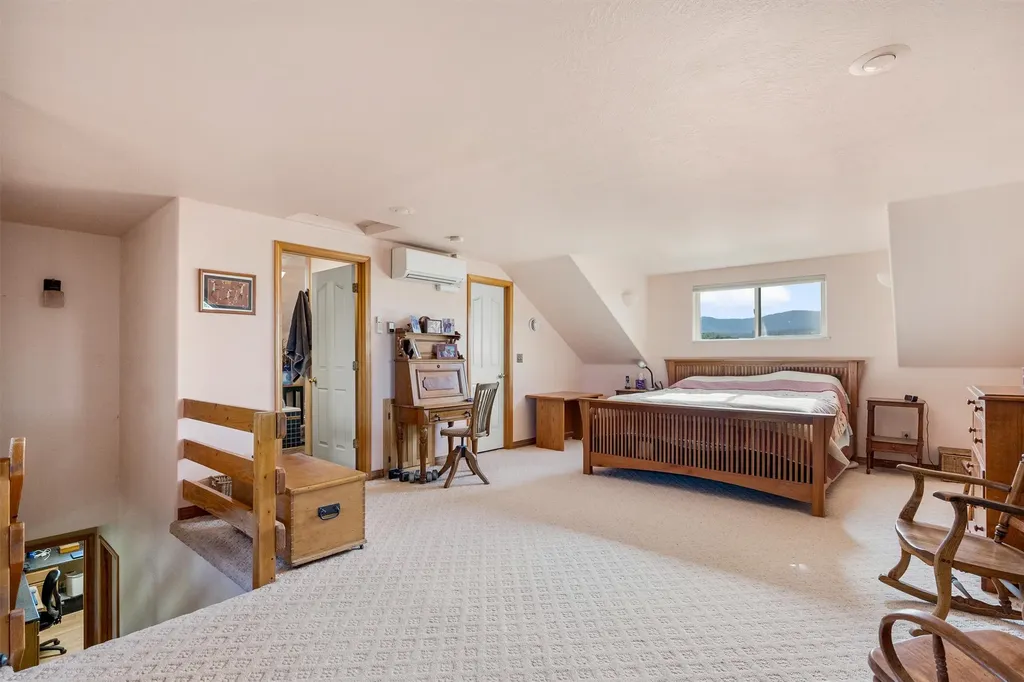 1892 Sutherland Lane Corvallis MT 59828