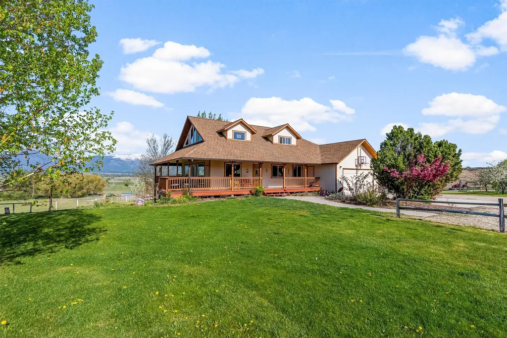 1892 Sutherland Lane Corvallis MT 59828