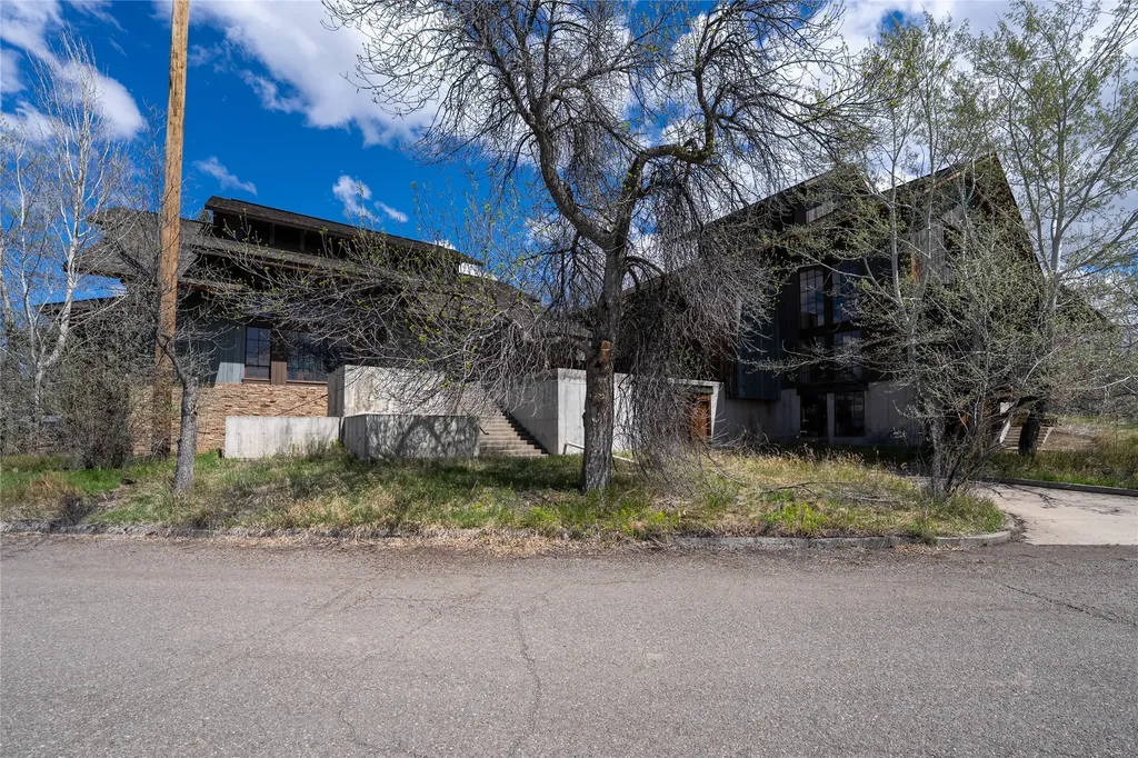 3 Anaconda Hills Drive Black Eagle MT 59414