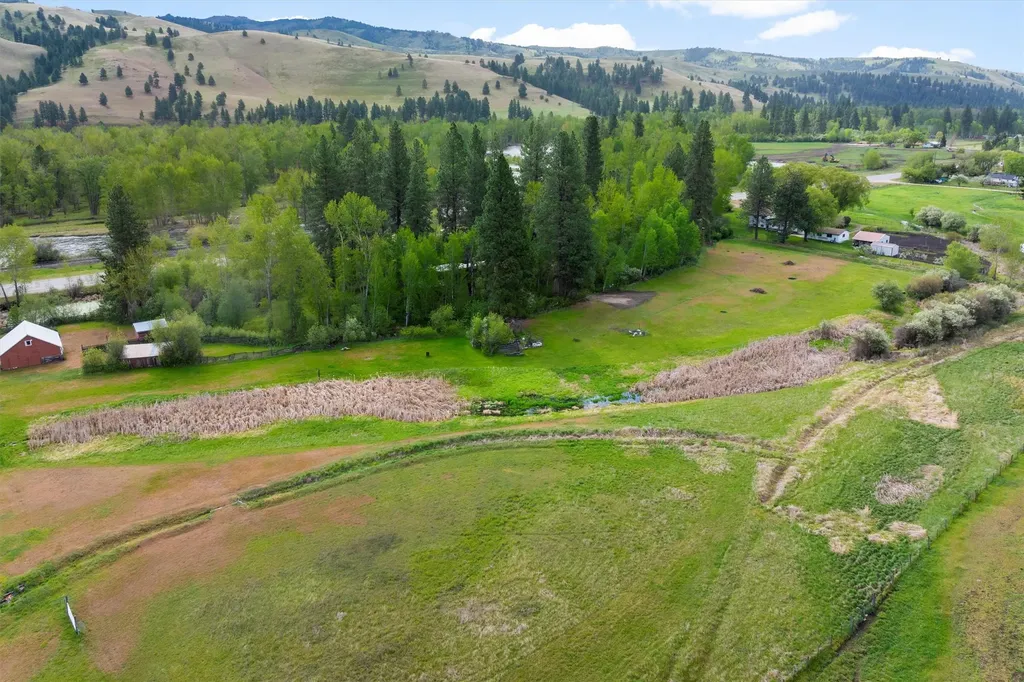 3063 Us Highway 93 Darby MT 59829