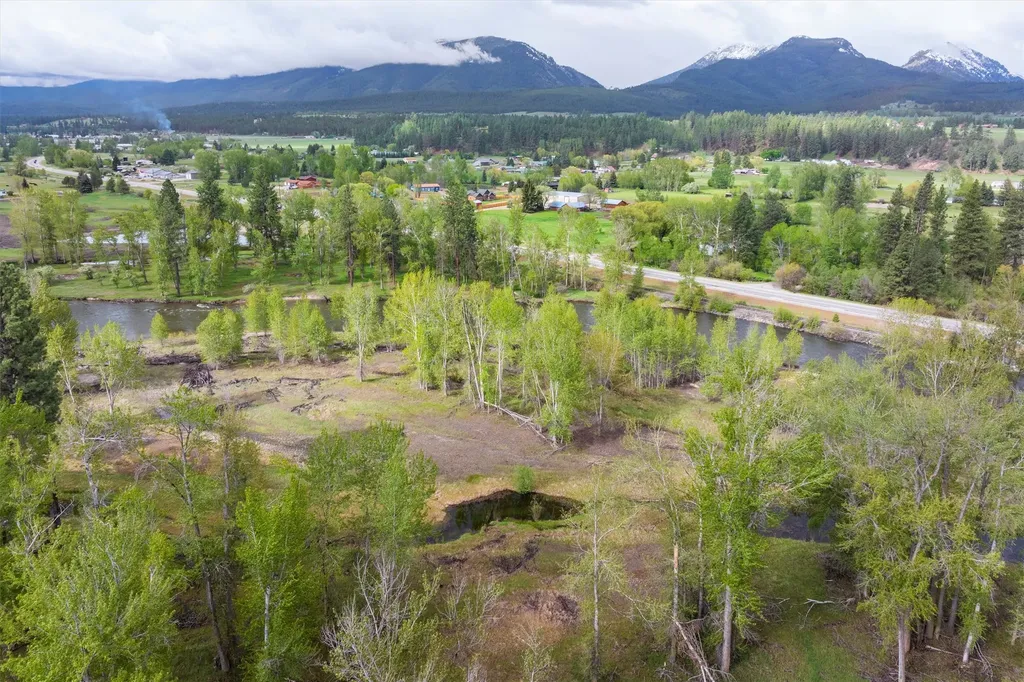3063 Us Highway 93 Darby MT 59829
