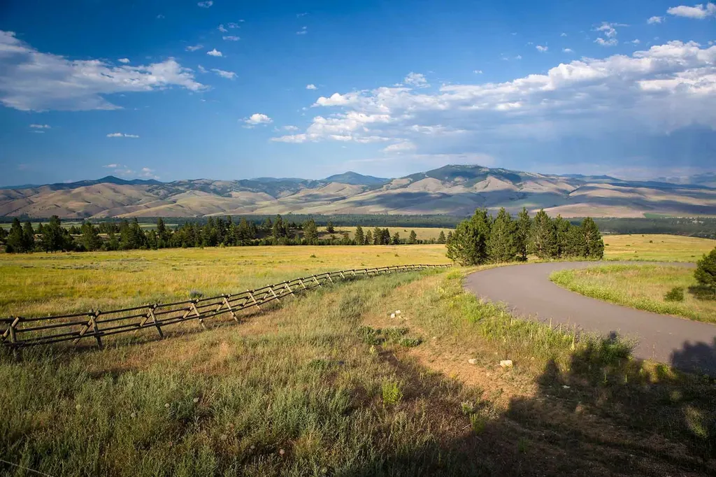 8337 Lamar Trail Lolo MT 59847