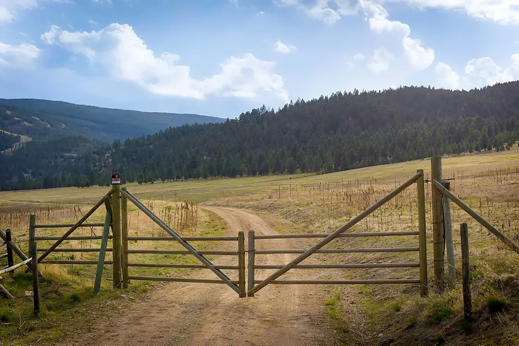 8337 Lamar Trail Lolo MT 59847