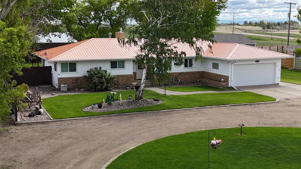 615 6th Avenue E Gildford MT 59525