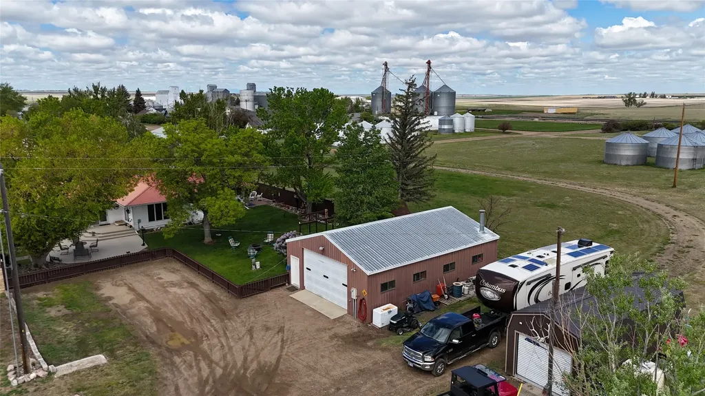 615 6th Avenue E Gildford MT 59525