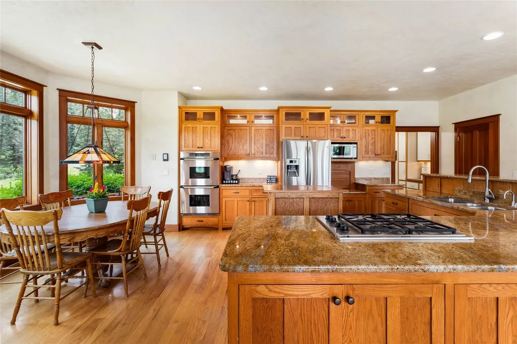1029/1035 Lake Of The Woods Lane Bigfork MT 59911