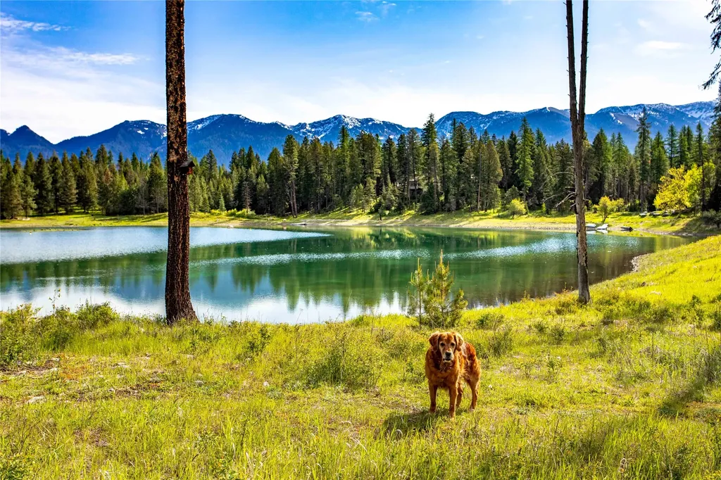 1029/1035 Lake Of The Woods Lane Bigfork MT 59911