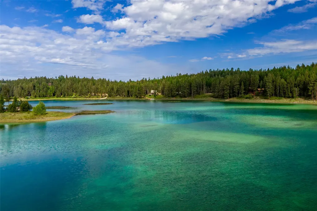 1029/1035 Lake Of The Woods Lane Bigfork MT 59911
