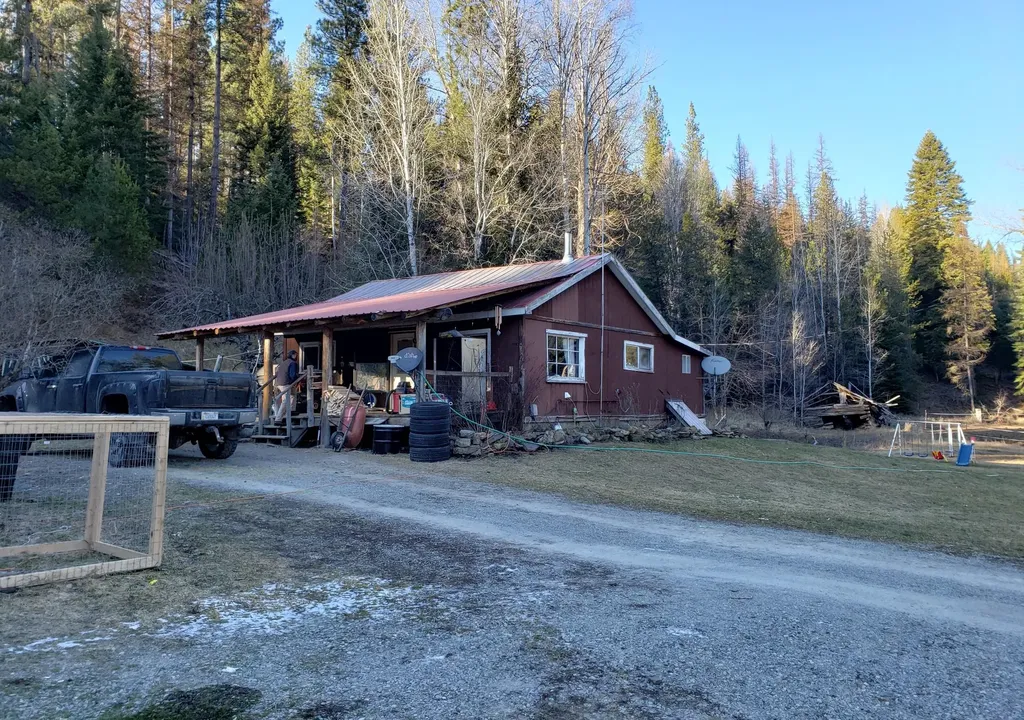 4340 Lake Creek Road Troy MT 59935