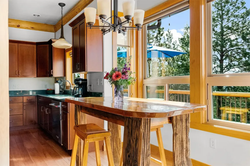 956 Falling Star Road Victor MT 59875
