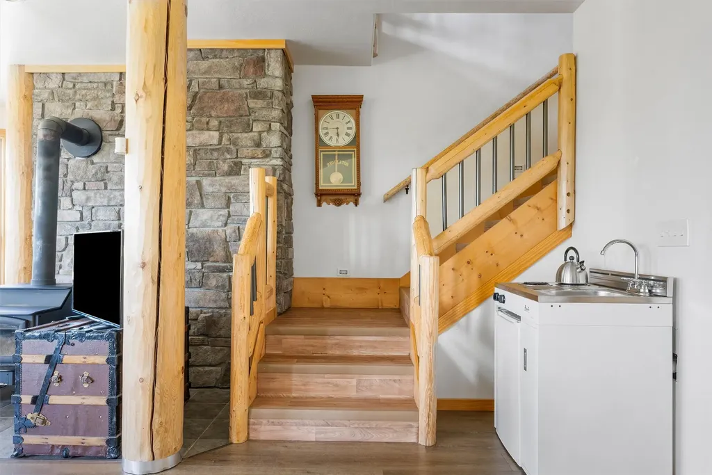 956 Falling Star Road Victor MT 59875