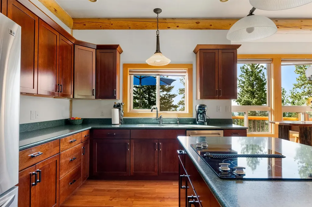 956 Falling Star Road Victor MT 59875