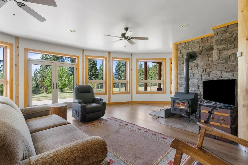 956 Falling Star Road Victor MT 59875