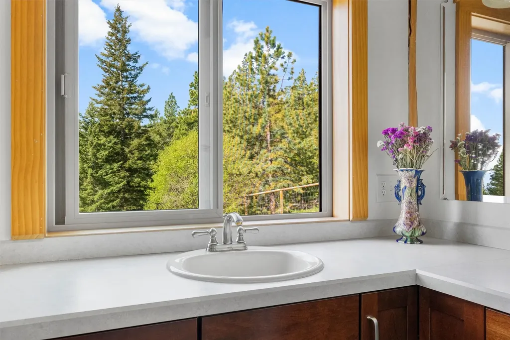 956 Falling Star Road Victor MT 59875
