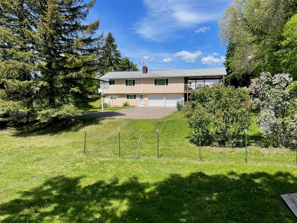 929 9th Street W Columbia Falls MT 59912