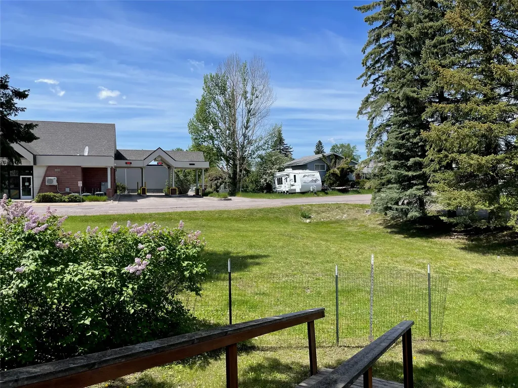 929 9th Street W Columbia Falls MT 59912