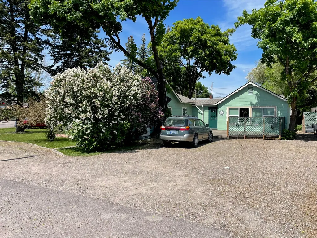 929 9th Street W Columbia Falls MT 59912