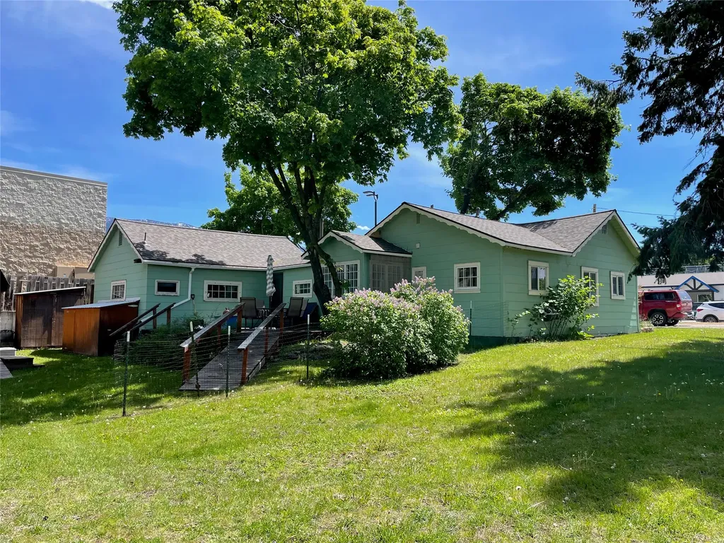 929 9th Street W Columbia Falls MT 59912
