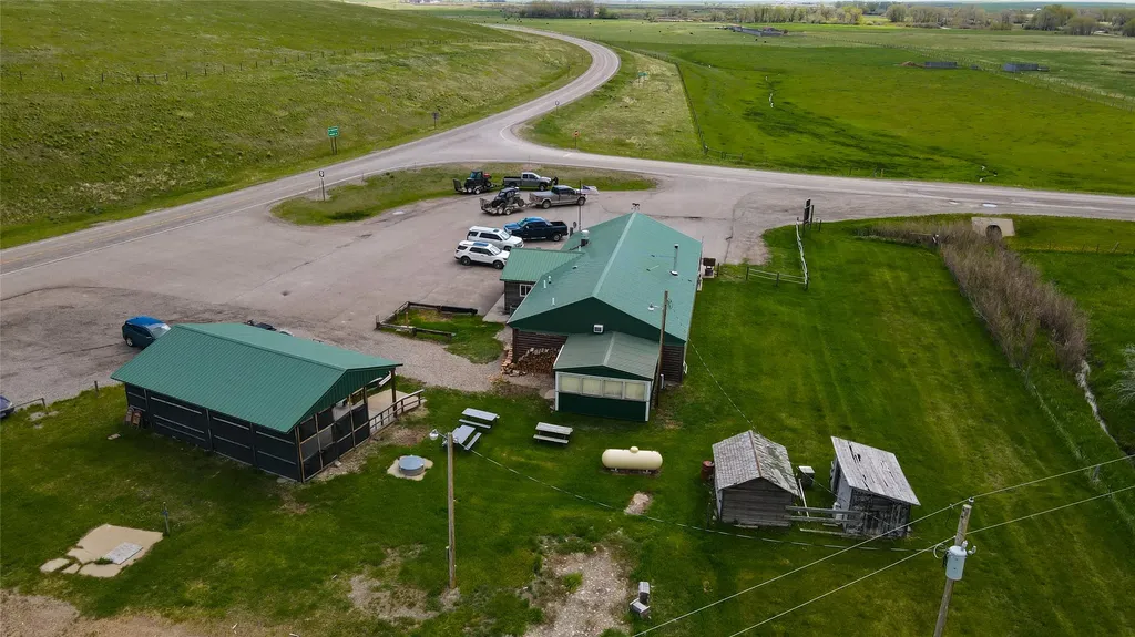 11532 Mount Highway 541 Hobson MT 59452
