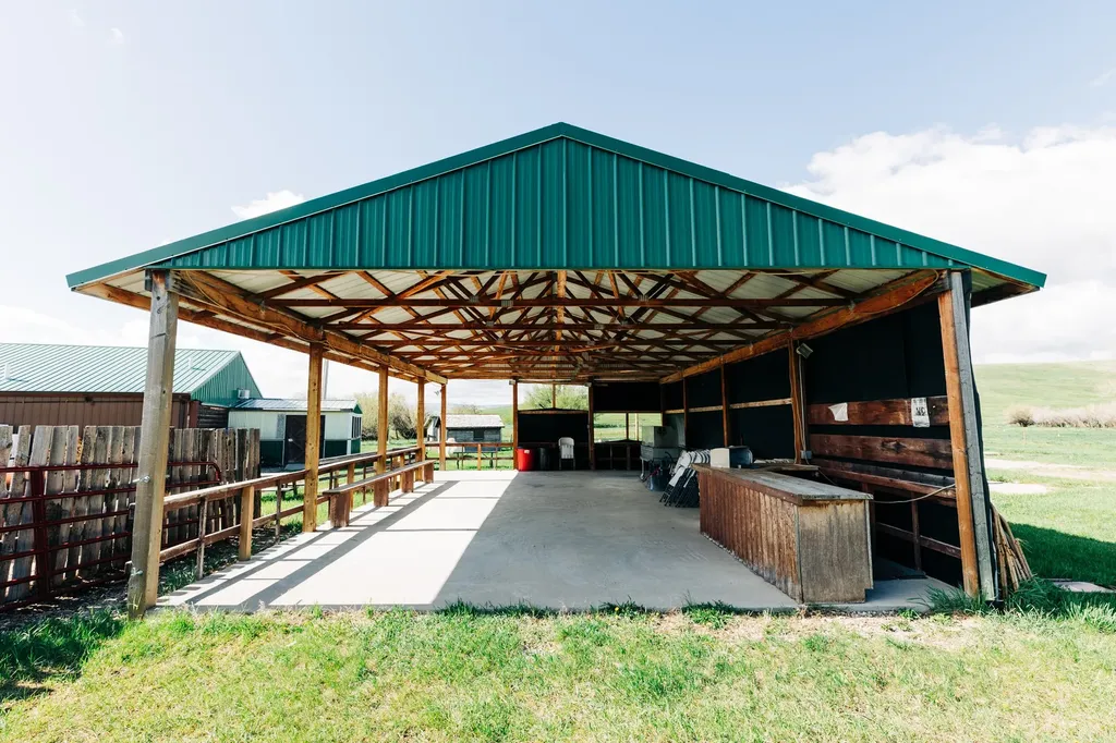 11532 Mount Highway 541 Hobson MT 59452