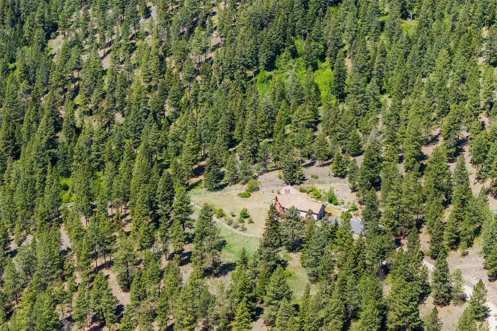 956 And 952 Falling Star Road Victor MT 59875