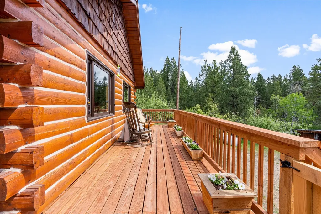 438 Blue Jay Lane Hamilton MT 59840