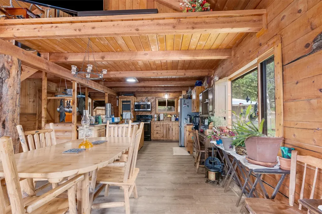 438 Blue Jay Lane Hamilton MT 59840