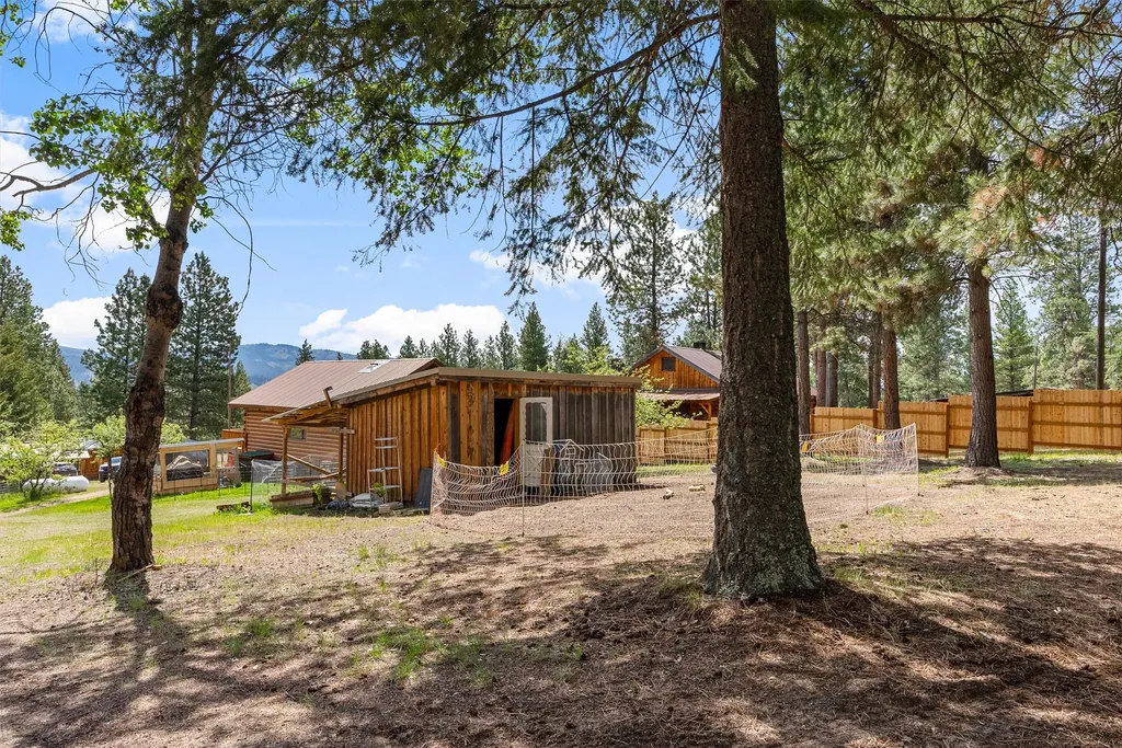 438 Blue Jay Lane Hamilton MT 59840