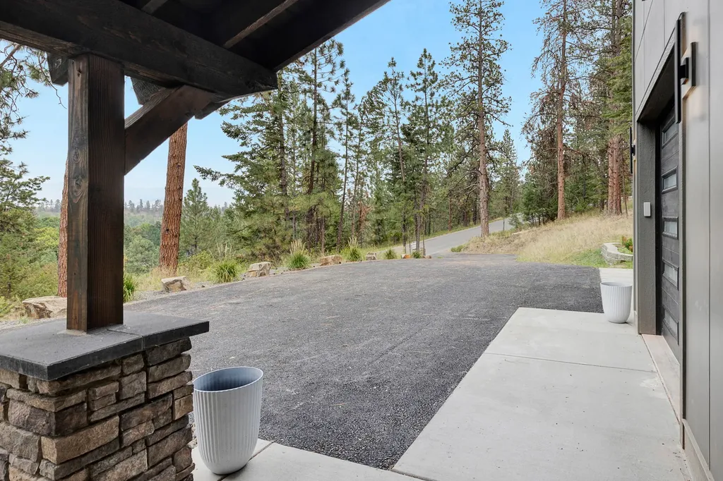 1191 Big Flat Road Missoula MT 59804