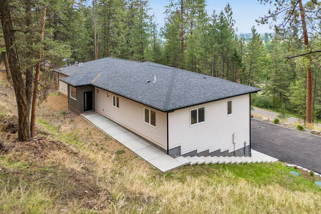1191 Big Flat Road Missoula MT 59804