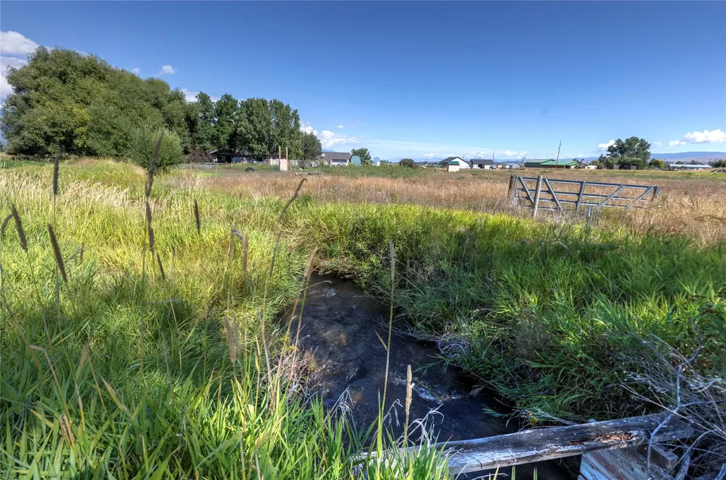 414 Cochell Way Corvallis MT 59828