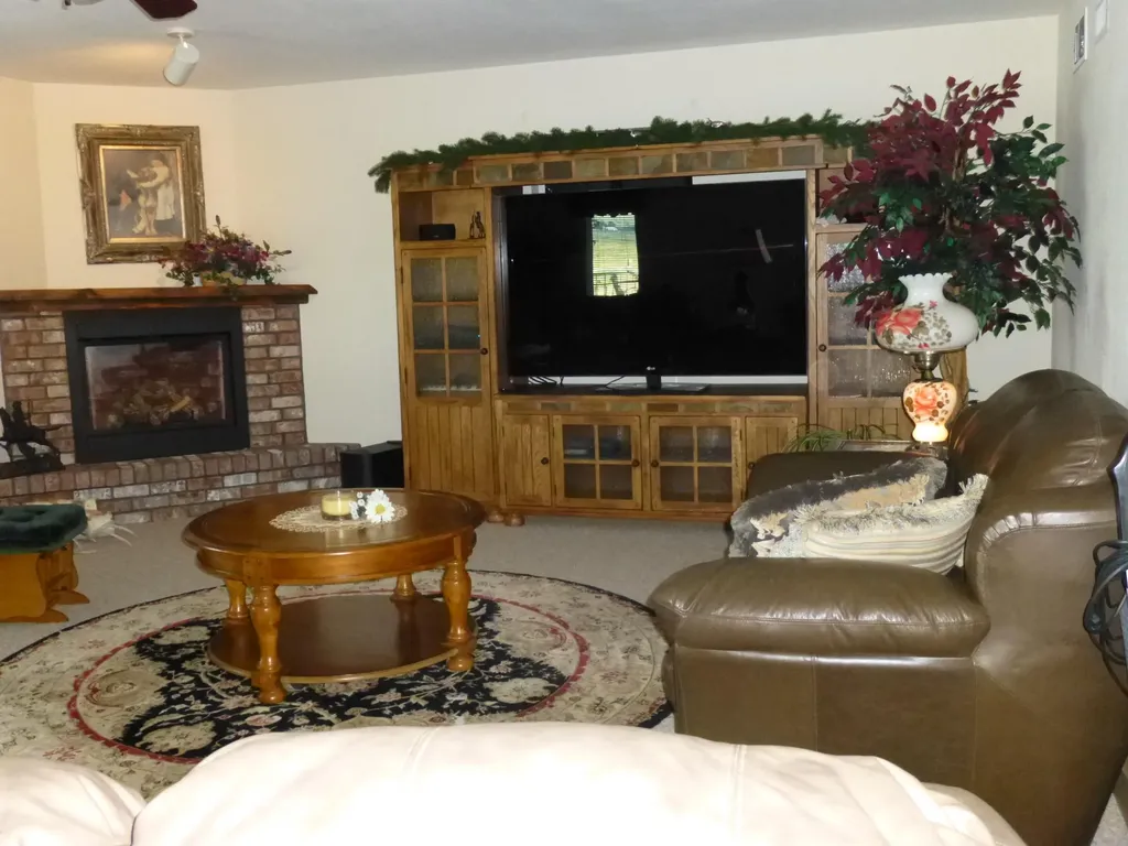 1340 Honey House Lane Corvallis MT 59828