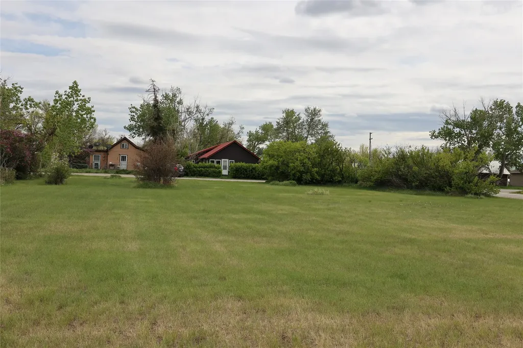 701 Illinois Avenue Valier MT 59486